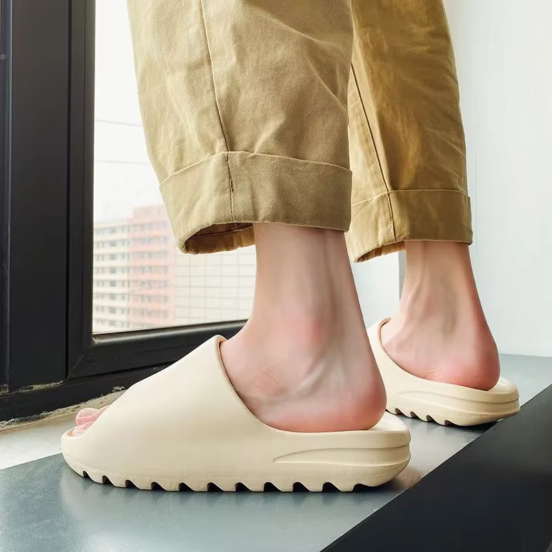 Brand High Quality Super Soft EVA Sole Summer Slippers for Men Bathroom Slippers Home Slides Couple Beach Sandals Male Slipper